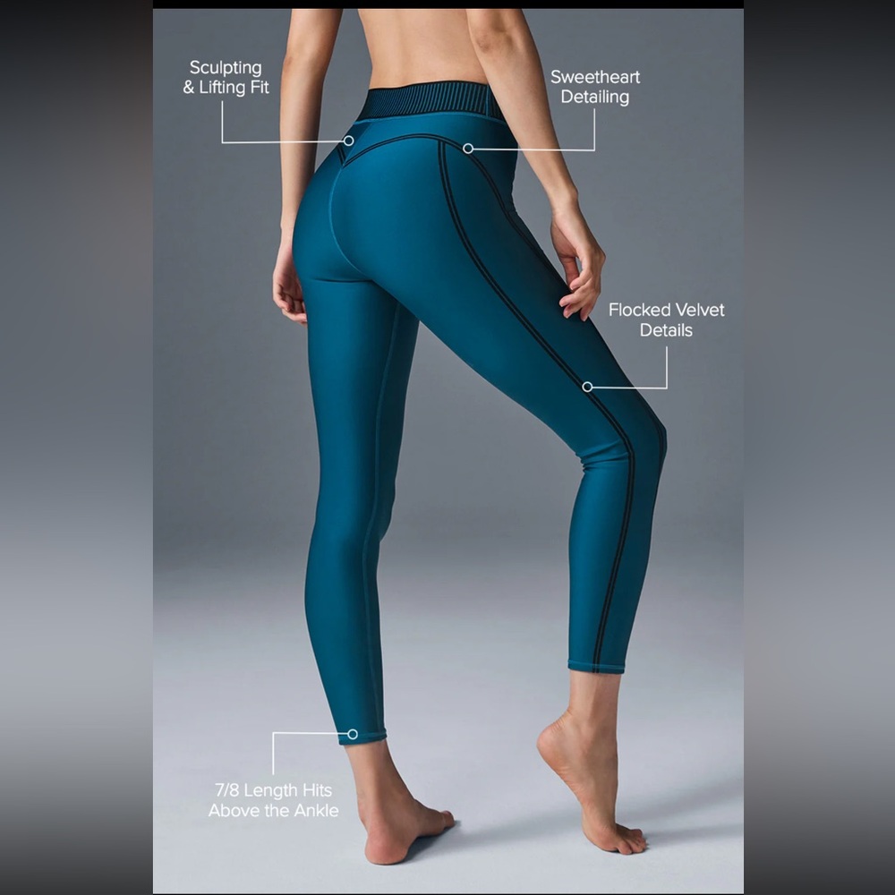 NWT Alo Yoga Airlift Line Up Legging only - Picture 3 of 3